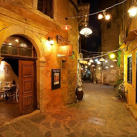 In Heart Of Old Town W. Venetian Port Views