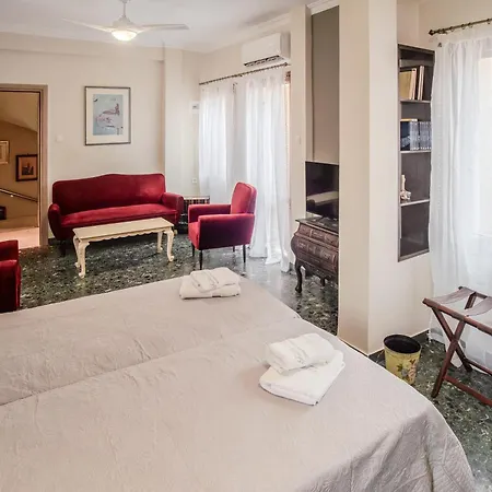 Apartment In Heart Of Old Town W. Venetian Port Views