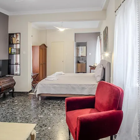 Apartment In Heart Of Old Town W. Venetian Port Views Chania (Crete)