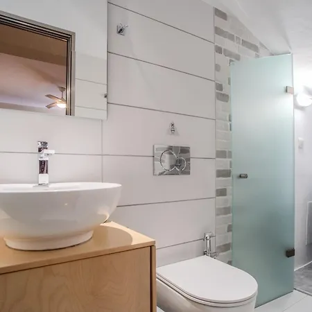 In Heart Of Old Town W. Venetian Port Views Apartmán *